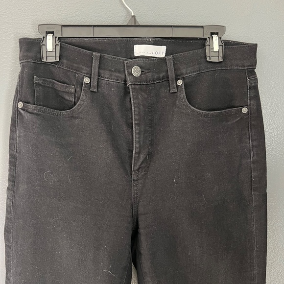 Ann Taylor LOFT High Rise Kick Crop Jeans with Frayed Hem - Picture 3 of 5